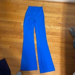 Bright Blue Lululemon neon leggings
